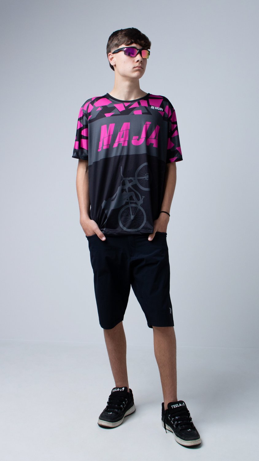 Camiseta Masculina HUPI Bike Naja Preto/ Pink Camiseta Masculina HUPI Bike Naja Preto/ Pink