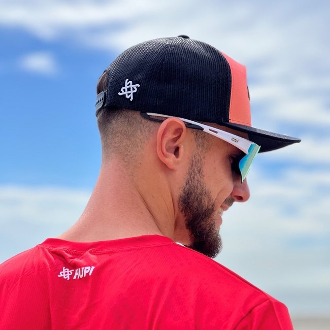 Boné HUPI Trucker Preto e Laranja