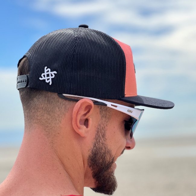 Boné HUPI Trucker Preto e Laranja