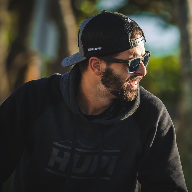 Boné Trucker HUPI Space