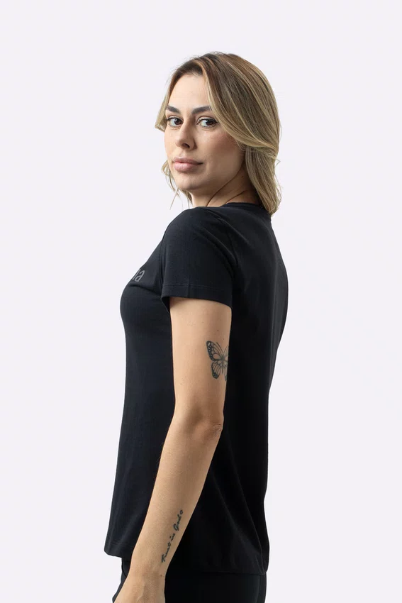 Camiseta Columbia Feminina Basic Logo II Branded Shadow Preta