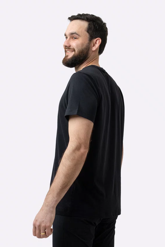 Camiseta Columbia Masculina Journey to Joy Preto