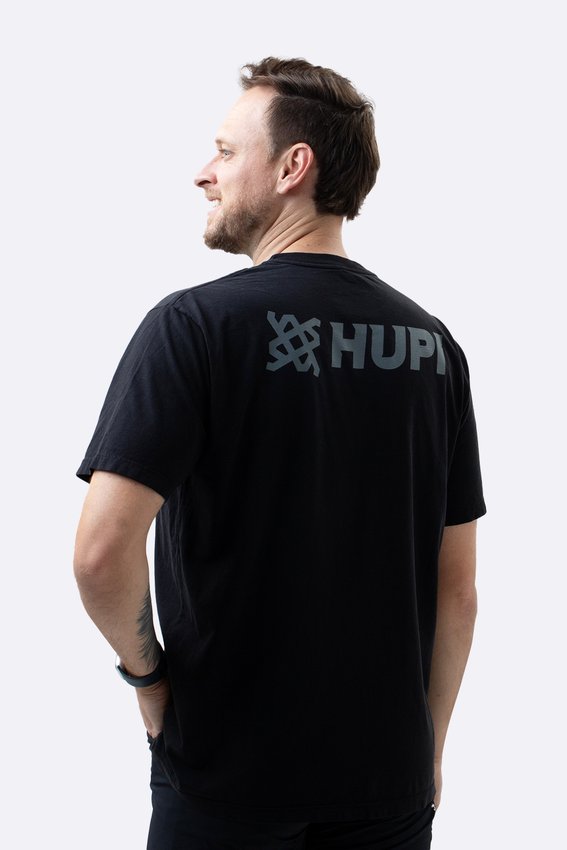 Camiseta HUPI Casual Preta Institucional