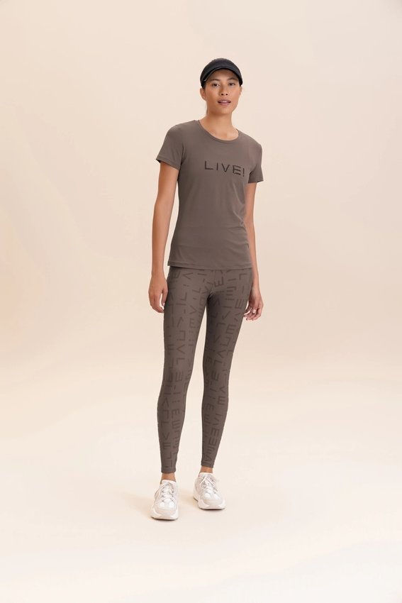 Camiseta Live Icon Comfort Marrom Feminina