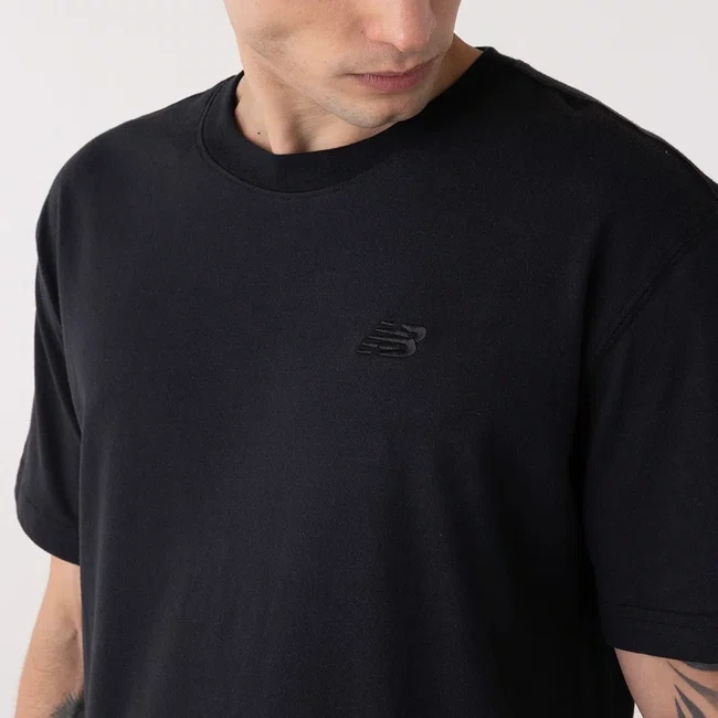 Camiseta New Balance Small Logo Masculina Preta
