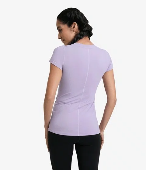 Camiseta The North Face Feminina Hyper Tee V-Neck Lilás