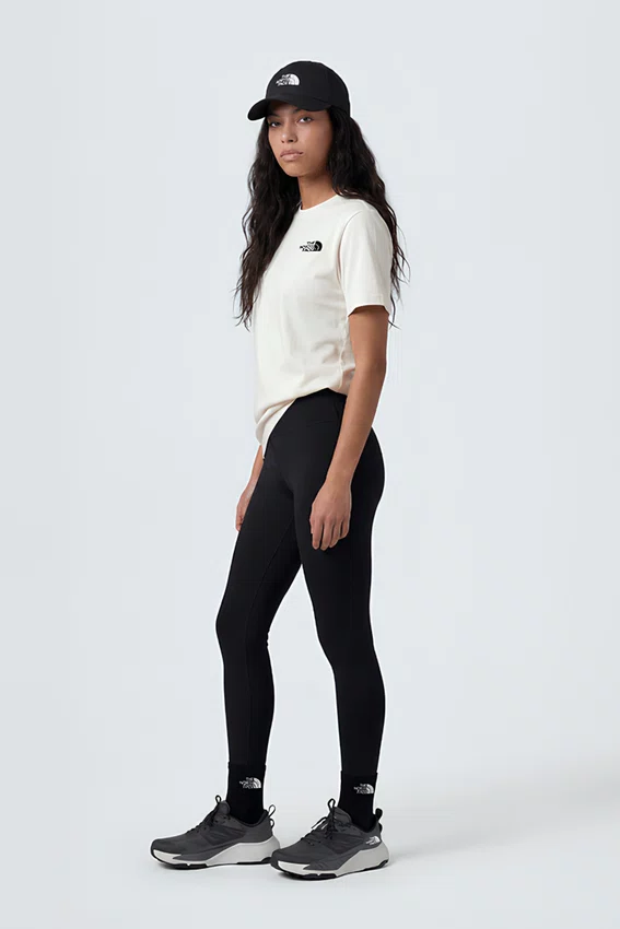 Camiseta The North Face Evolution Half Dome MTN Tee Off White