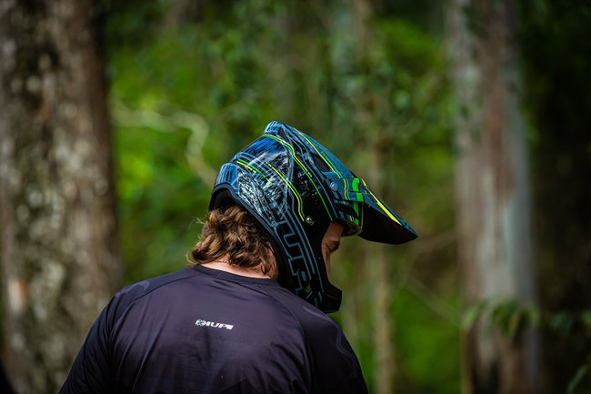 Capacete HUPI DH-3 Preto e Cinza