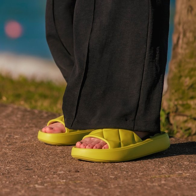 Chinelo HUPI Nuvem Feminino Verde Limão