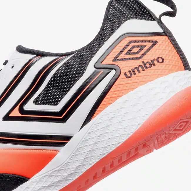 Chuteira Futsal Umbro Pro 5 Bump Laranja/Preto