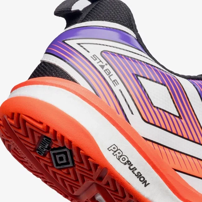 Chuteira Futsal Umbro Pro 5 Stable Masculino Cinza