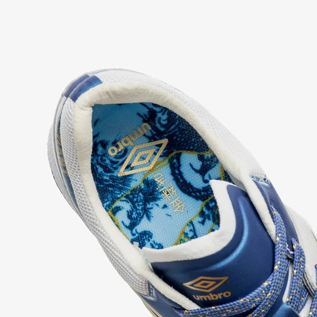 Chuteira Society Umbro Adamant Master Class Pro Bump Kintsugi Branco e Azul