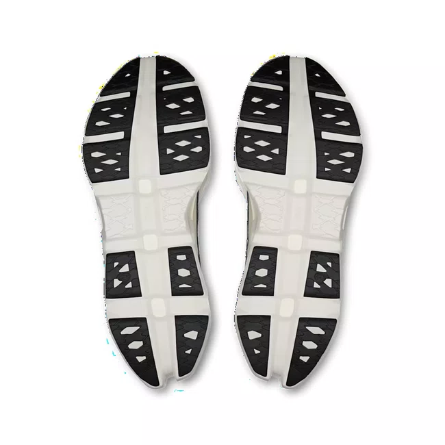 Tênis On Cloudmonster 3 Hyper Masculino Preto e Branco