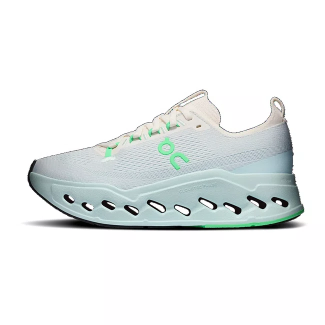 Tênis On Cloudsurfer Max Feminino Branco e Verde