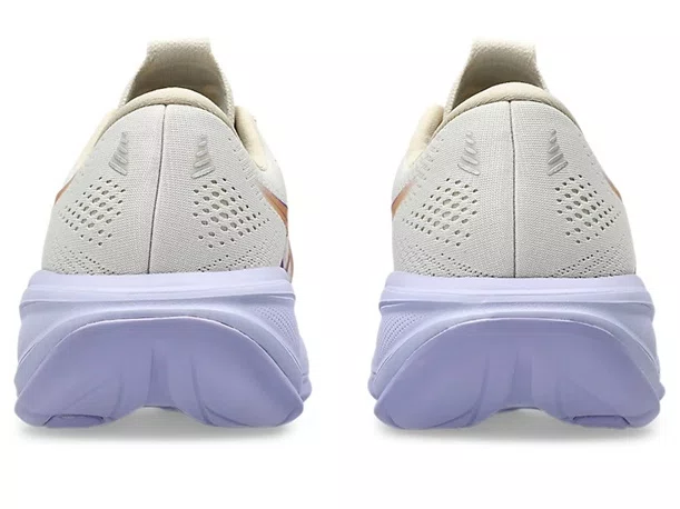Tênis ASICS GEL-Cumulus 28 Feminino Bege e Lilás