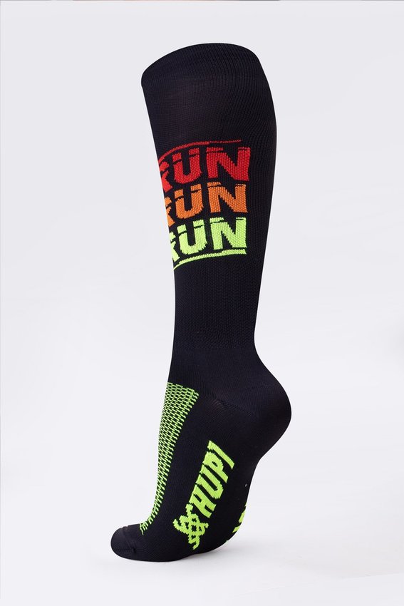 Kit Corrida HUPI RUN: Bermuda Curta Feminina e Meia Longa