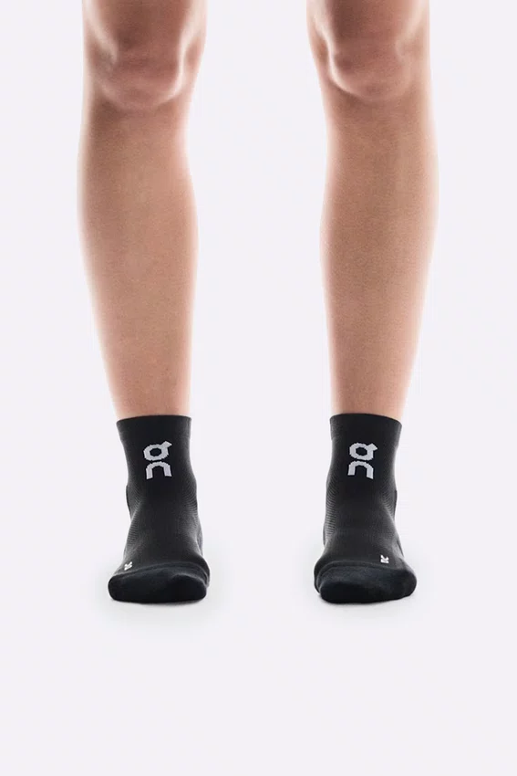 Meia On Core Run Sock Mid 2P Unissex Preta