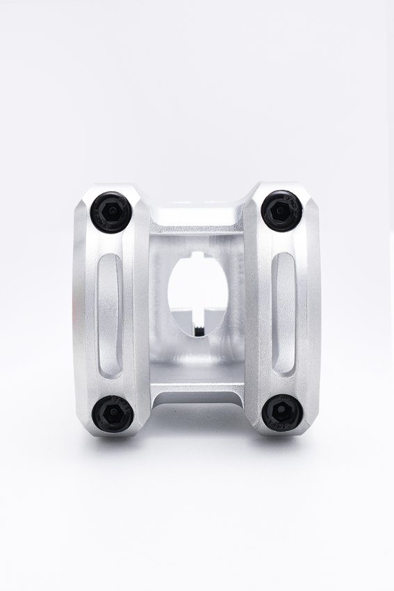 Avanço Suporte Guidão HUPI Strip 31.8mm 50mm - Prata