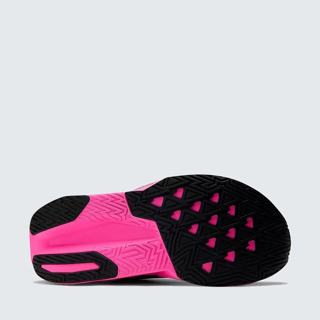 Tênis New Balance FuelCell Rebel v5 Masculino Rosa