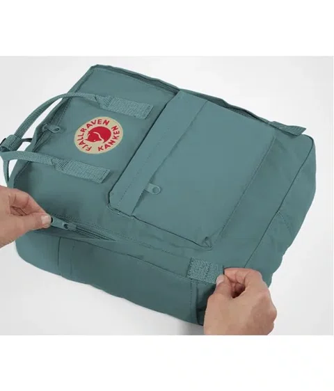 Mochila Fjällräven Kånken Clássica Verde Bandeira