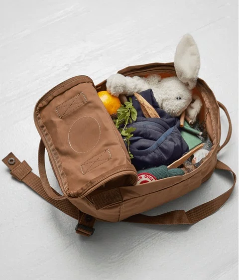 Mochila Fjällräven Kånken Mini Marrom