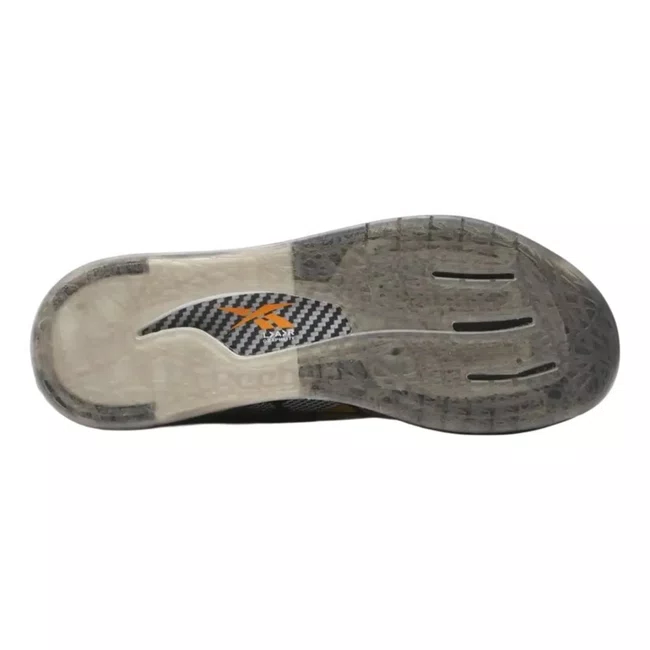 Tênis Reebok Nano Pro Preto e Dourado