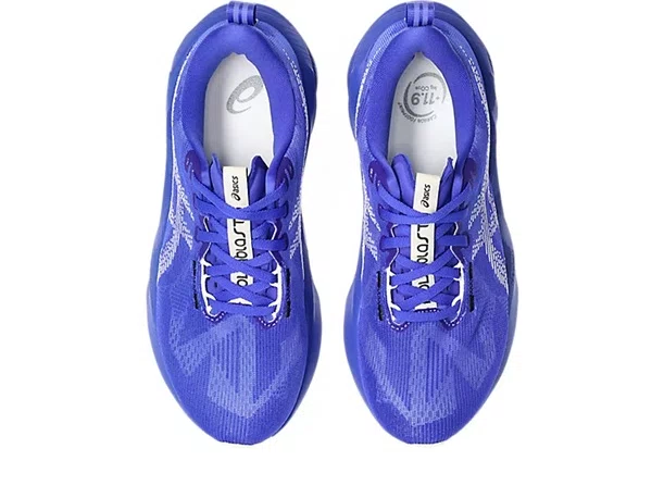 Tênis ASICS Novablast 5 Feminino Azul e Branco