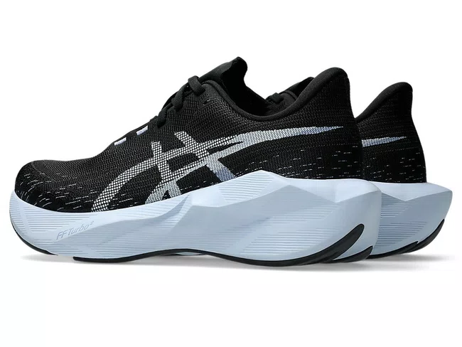 Tênis ASICS Novablast 6 Feminino Preto e Azul