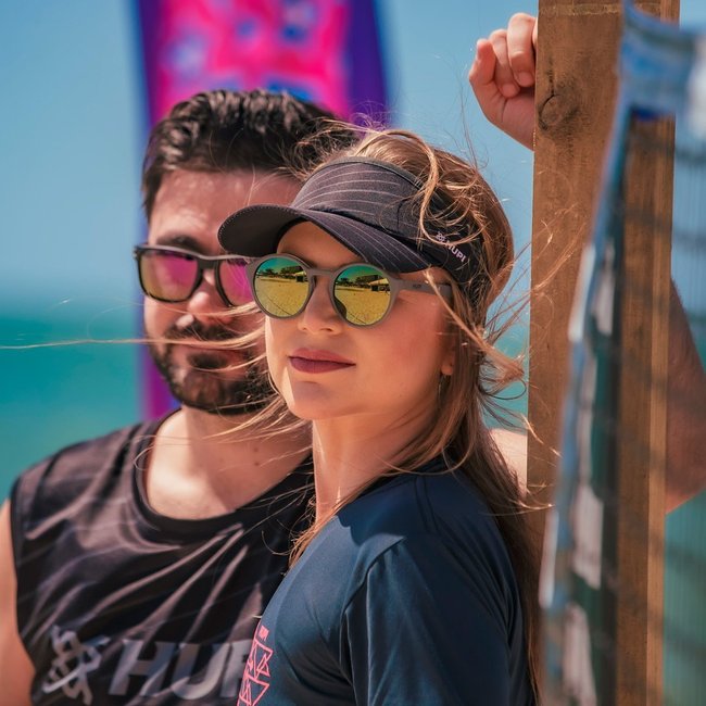 Óculos de Sol HUPI Kona Armação Cinza Lente Verde Espelhado