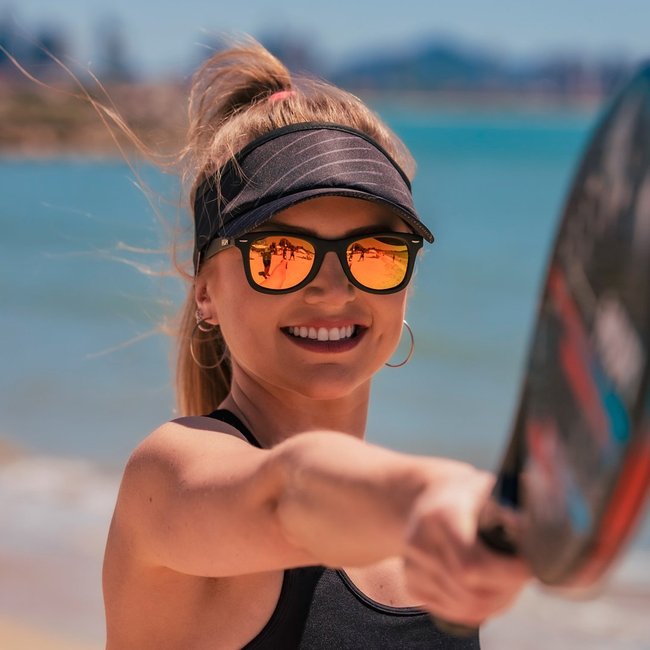 Óculos de Sol HUPI Wave Armação Preto Lente Dourado Espelhado