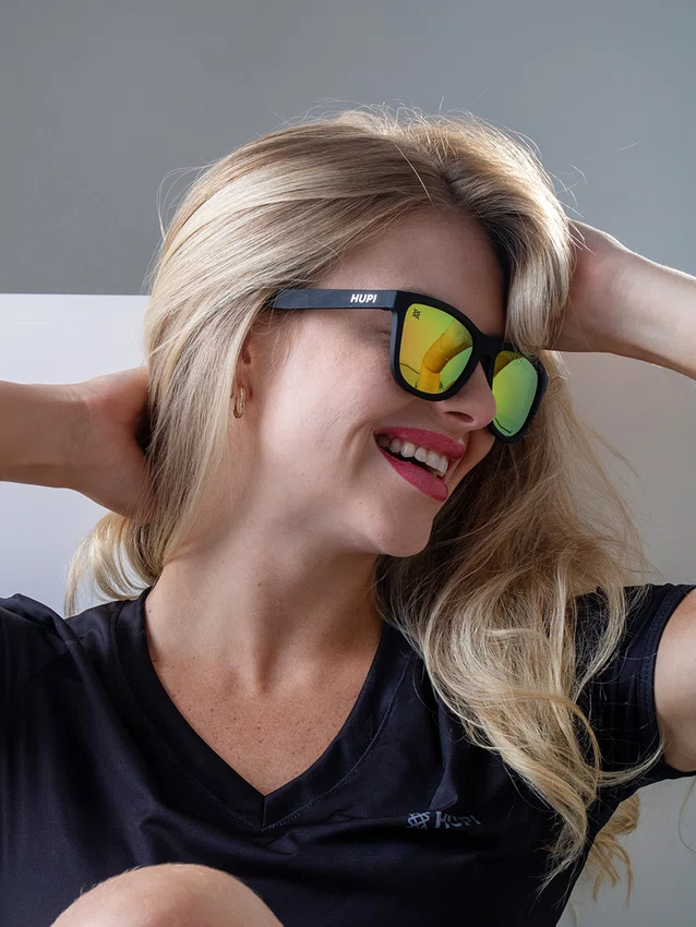 Óculos de Sol HUPI Guaru Preto Lente Dourado Espelhado