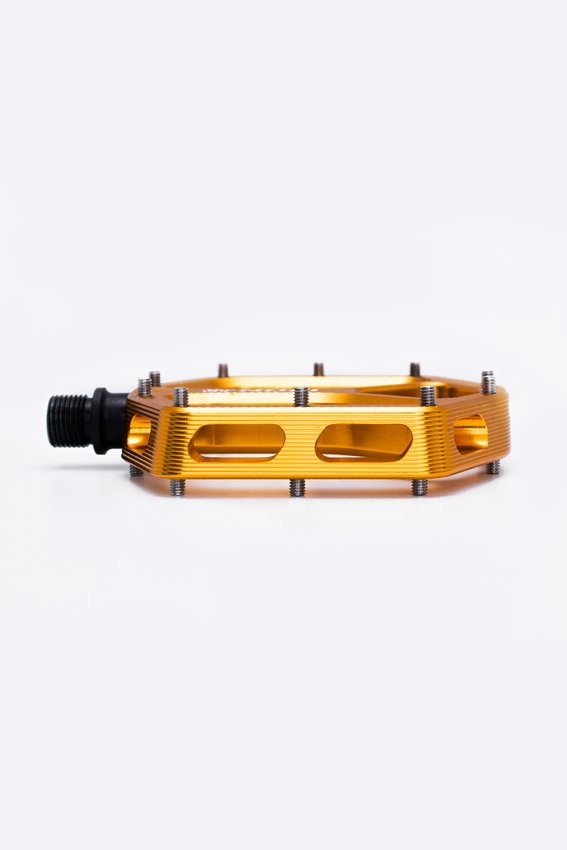 Pedal HUPI Strip Plataforma Rosca 9/16 - Dourado
