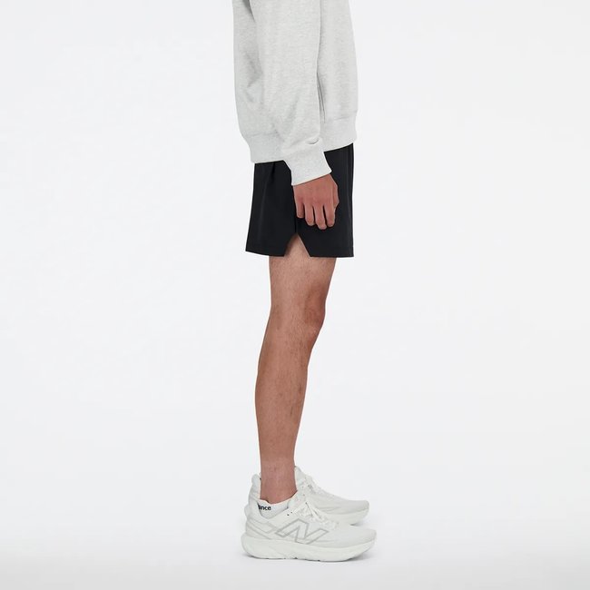Shorts New Balance Run Club 5" Masculino Preto