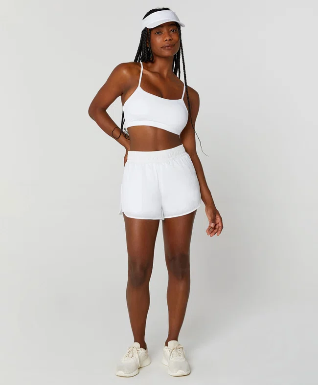 Shorts Sobreposto Eterno Abertura Lateral Branco