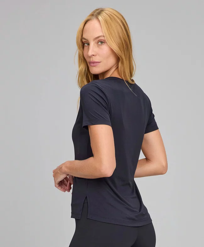 T-shirt Eterna Gola Redonda Preto
