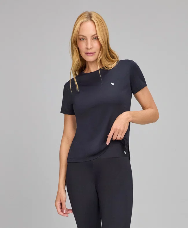 T-shirt Eterna Gola Redonda Preto