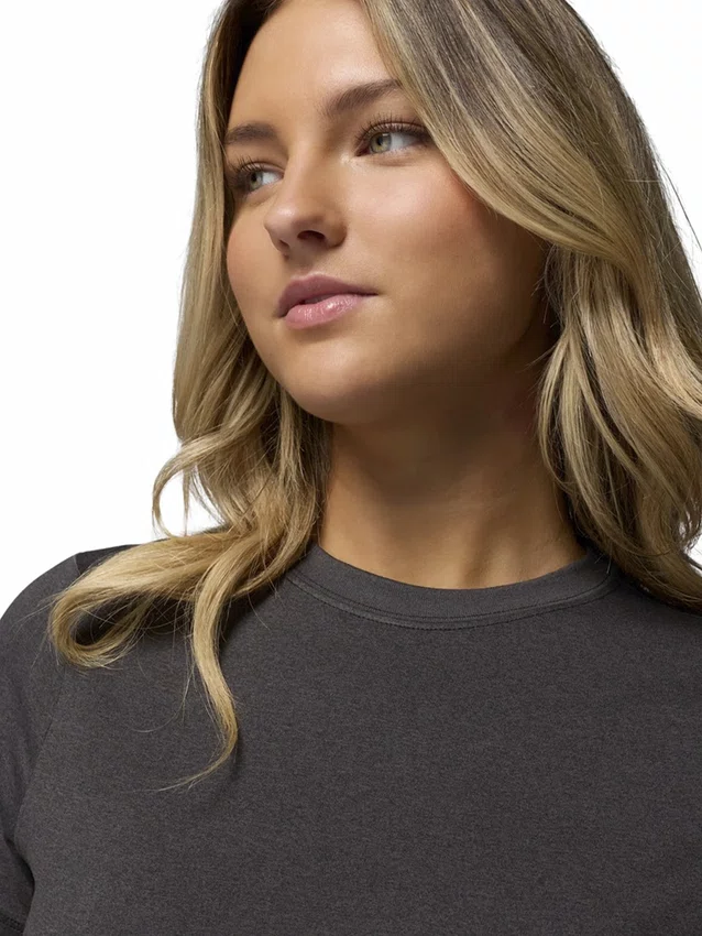 Camiseta Manga Curta Columbia Feminina Parsons Point Logo Preto