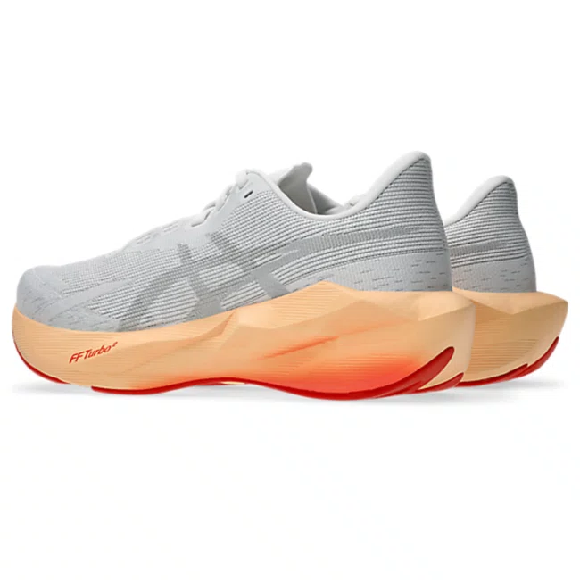 Tênis ASICS Novablast 6 Feminino Branco e Coral 
