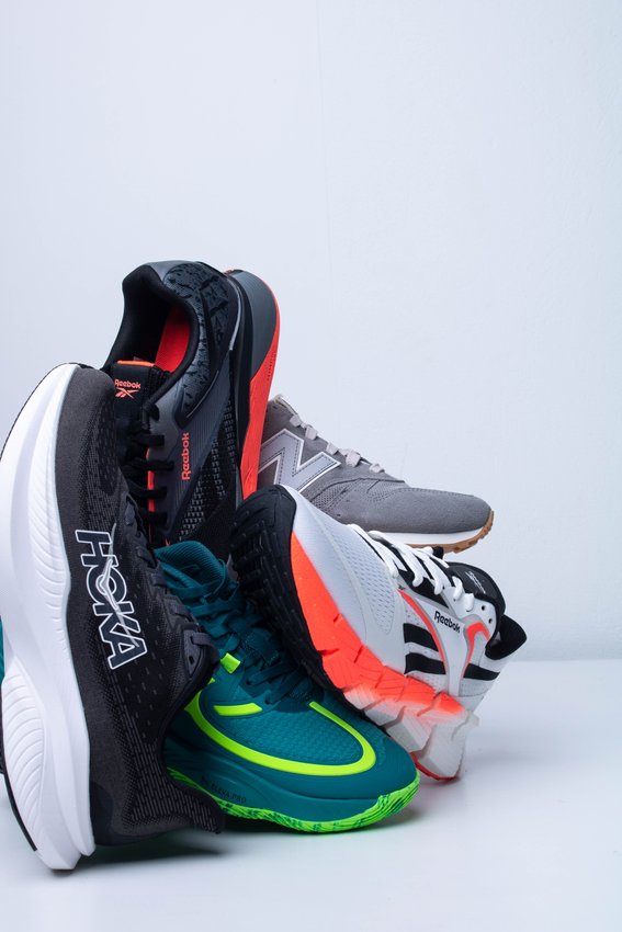 Tênis Hoka Mach 6 Masculino Preto/Branco 
