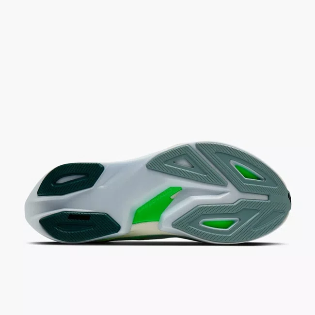 Tênis Brooks Hyperion Max 3 Masculino Branco e Verde