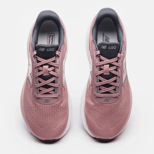 Tênis New Balance Fresh Foam 680v9 Feminino Rosa e Cinza