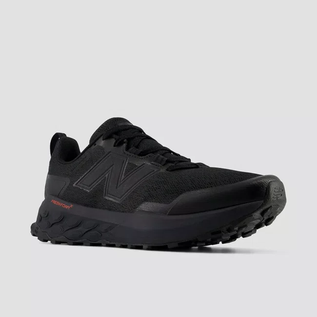 Tênis New Balance Fresh Foam Garoé V2 Masculino Preto