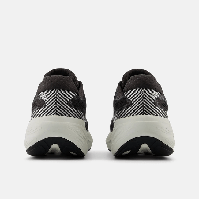 Tênis New Balance Fresh Foam X 880v15 Feminino Preto/Branco