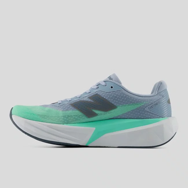 Tênis New Balance FuelCell Rebel v5 Masculino Cinza Azulado e Verde Menta