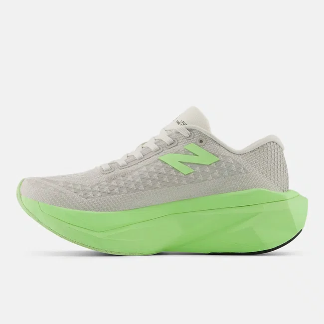 Tênis New Balance FuelCell SuperComp Trainer v3 Feminino Verde