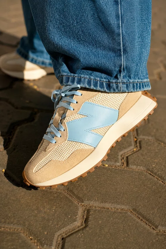 Tênis New Balance 327 v1 Feminino Bege e Azul