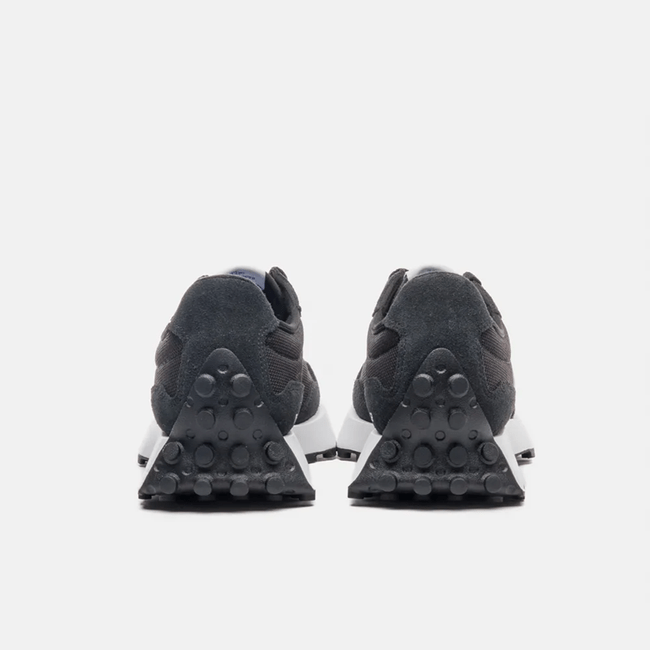 Tênis New Balance 327 v1 Preto