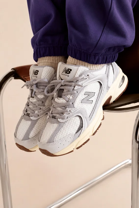 Tênis New Balance 530 Cinza Claro