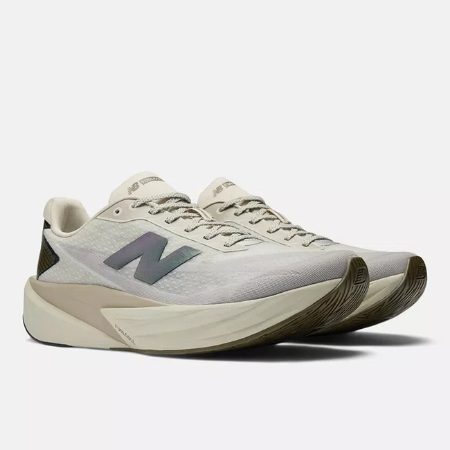 Tênis New Balance FuelCell Rebel v5 Feminino Cinza