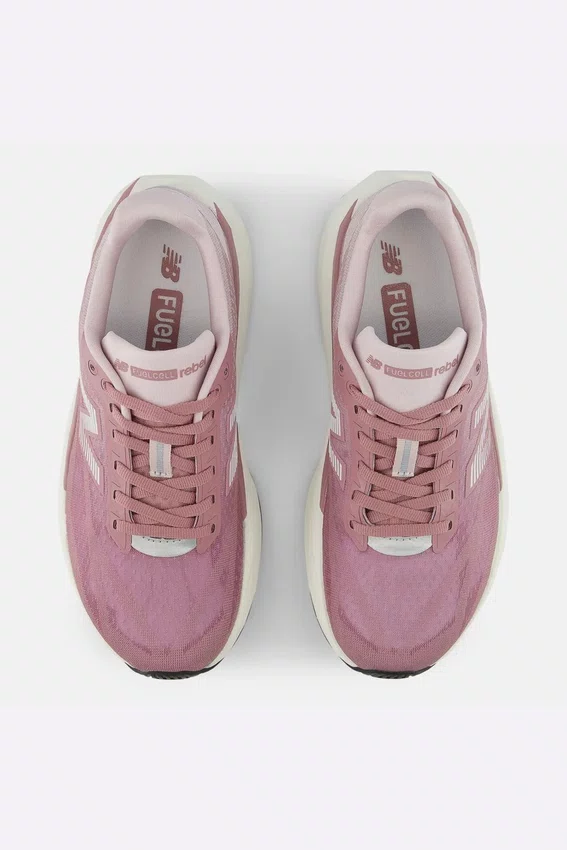 Tênis New Balance FuelCell Rebel v5 Feminino Rosa